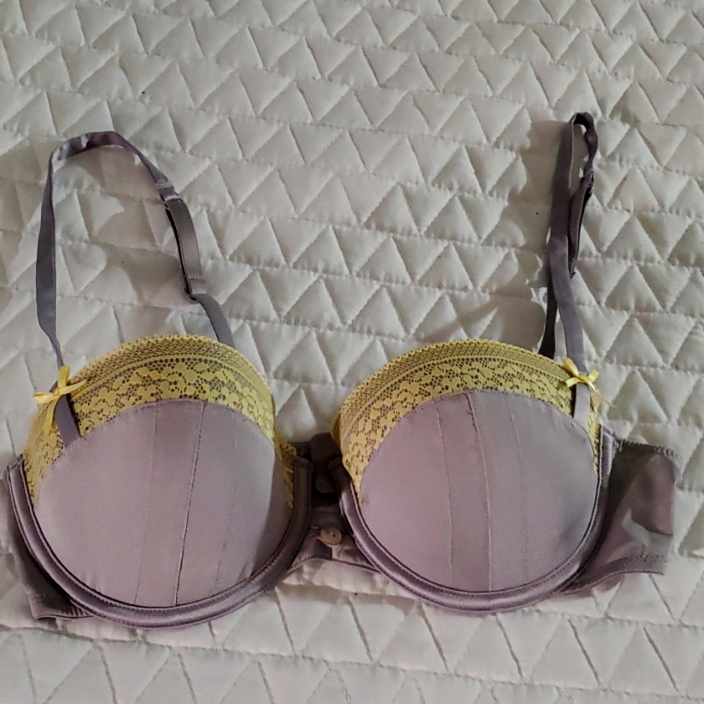 6ixty 8ight bra,34 B.